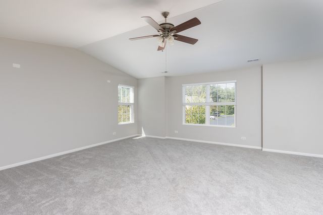 2521 Evergreen Circle, Mchenry, IL 60050