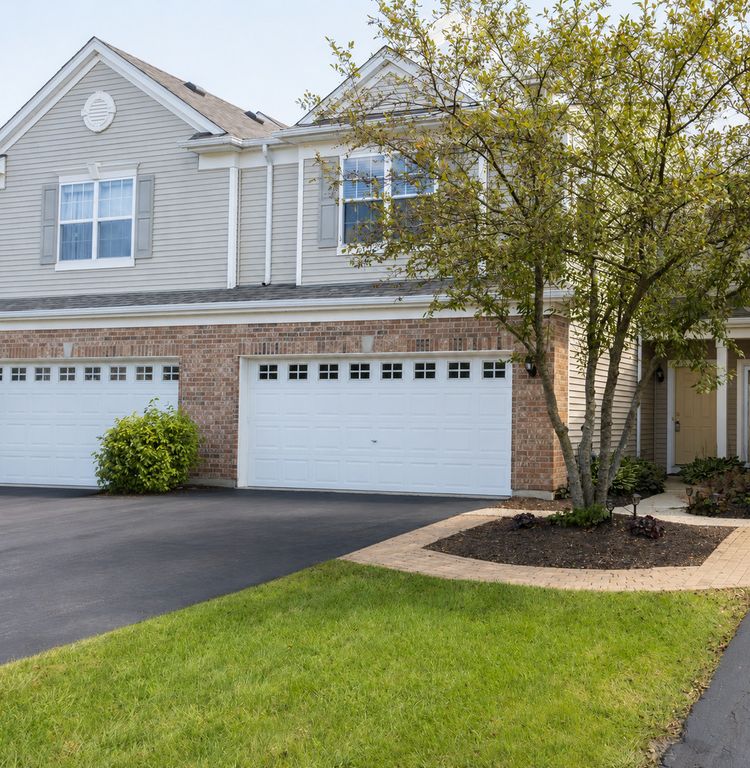 2521 Evergreen Circle, Mchenry, IL 60050