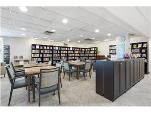 1425 W 28th Street 223, Minneapolis, MN 55408