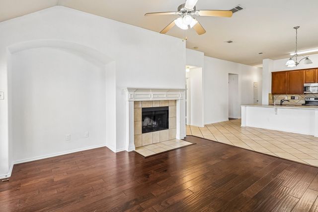 7717 Decoy Drive, Arlington, TX 76002