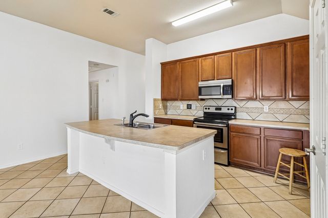 7717 Decoy Drive, Arlington, TX 76002