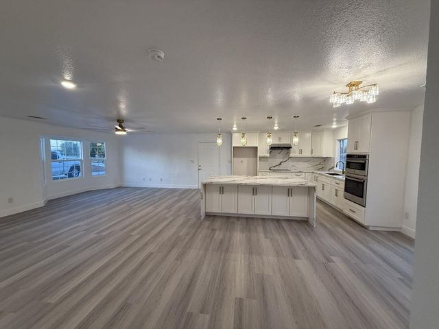 36610 Kenneth Avenue, Madera, CA 93636