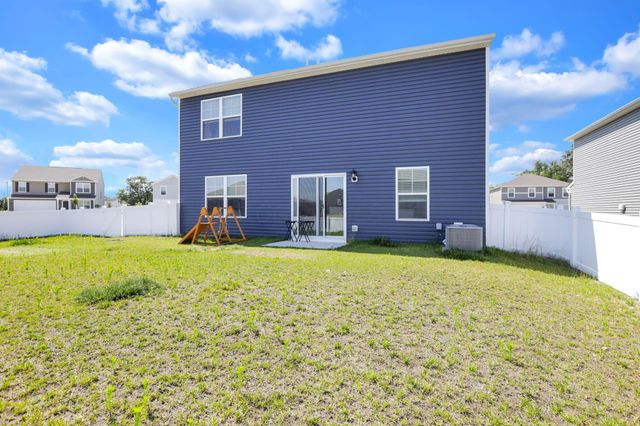 33 Cider Mill Drive, Ashville, OH 43103