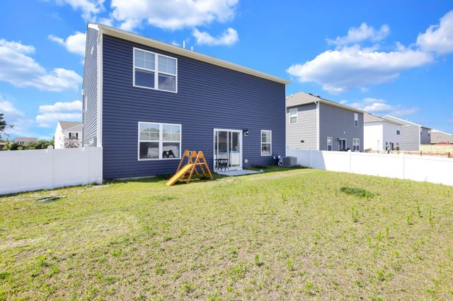 33 Cider Mill Drive, Ashville, OH 43103