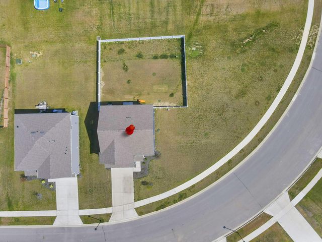 33 Cider Mill Drive, Ashville, OH 43103