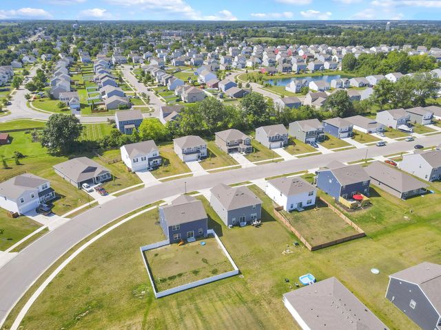 33 Cider Mill Drive, Ashville, OH 43103