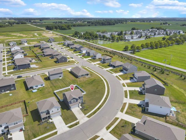 33 Cider Mill Drive, Ashville, OH 43103