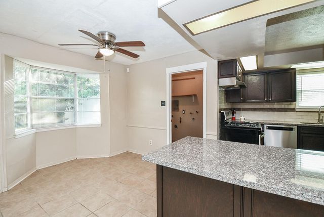 10910 Sagevale Lane, Houston, TX 77089