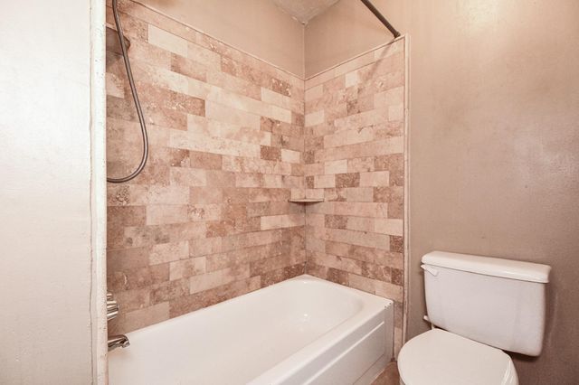 10910 Sagevale Lane, Houston, TX 77089