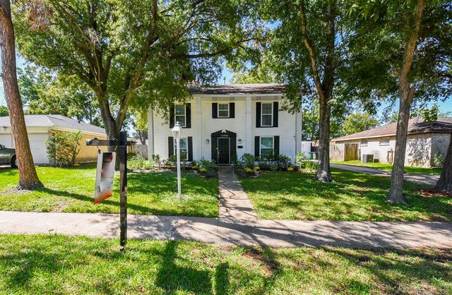 10910 Sagevale Lane, Houston, TX 77089