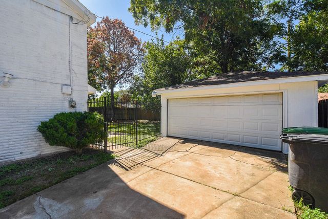 10910 Sagevale Lane, Houston, TX 77089