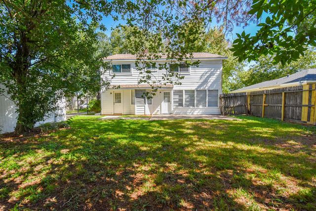 10910 Sagevale Lane, Houston, TX 77089