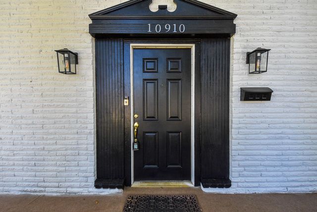 10910 Sagevale Lane, Houston, TX 77089