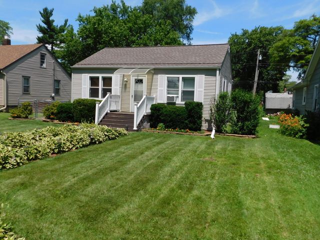 608 W Indiana Avenue, Chesterton, IN 46304