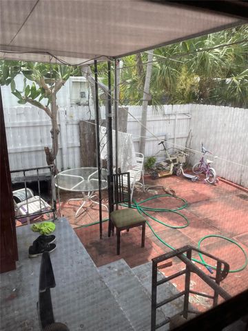 820 SW 1st Place, Hallandale Beach, FL 33009