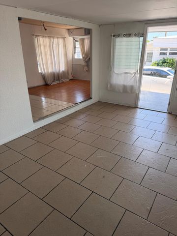 820 SW 1st Place, Hallandale Beach, FL 33009