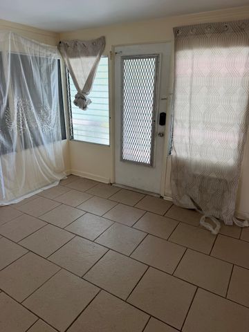 820 SW 1st Place, Hallandale Beach, FL 33009