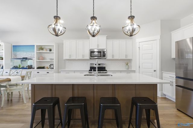 233 White Horse Way, Toney, AL 35773