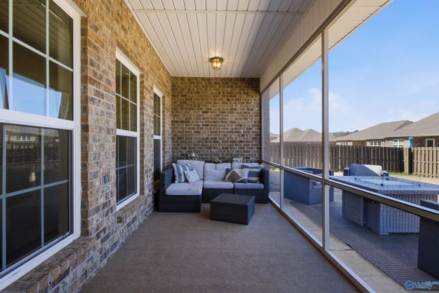 233 White Horse Way, Toney, AL 35773