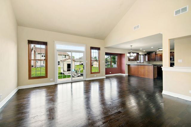 1123 Meadow Path, Manteno, IL 60950