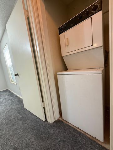 1723 Crest Grove Drive 120B, Arlington, TX 76012