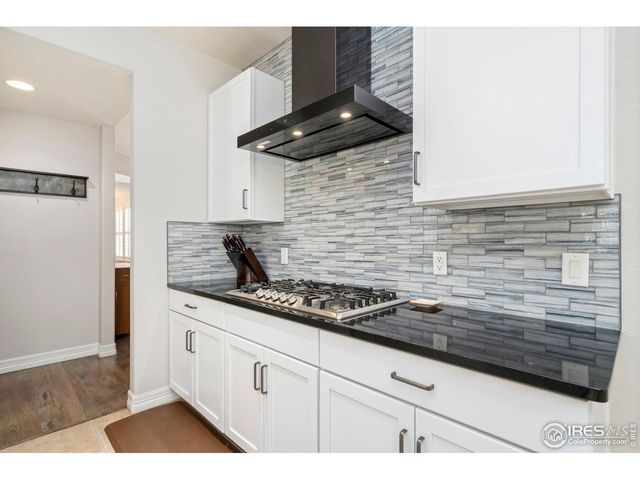 714 Fairbourne Way, Fort Collins, CO 80525