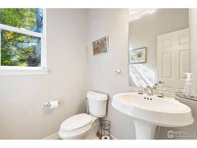 714 Fairbourne Way, Fort Collins, CO 80525