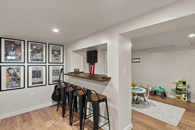 11 Marlboro Rd, Woburn, MA 01801