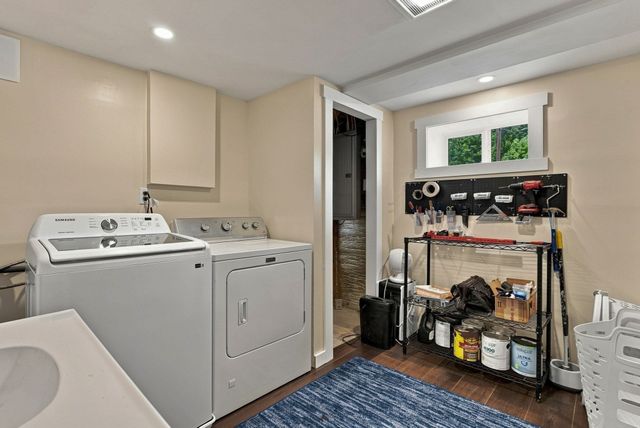 11 Marlboro Rd, Woburn, MA 01801