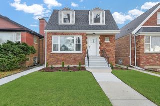 8047 S Mozart Street, Chicago, IL 60652