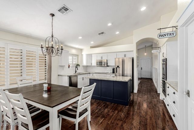 812 W GASCON Road, San Tan Valley, AZ 85143