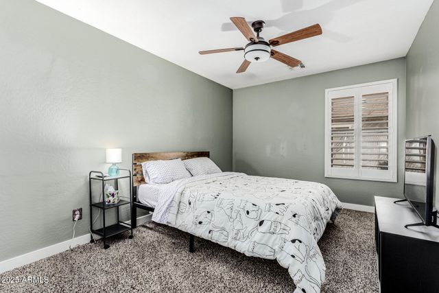 812 W GASCON Road, San Tan Valley, AZ 85143