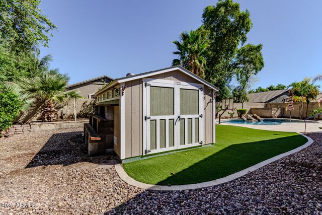 812 W GASCON Road, San Tan Valley, AZ 85143