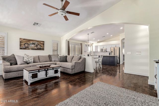 812 W GASCON Road, San Tan Valley, AZ 85143