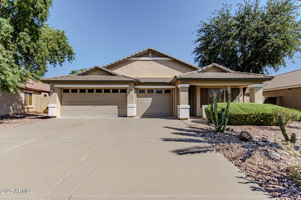 812 W GASCON Road, San Tan Valley, AZ 85143