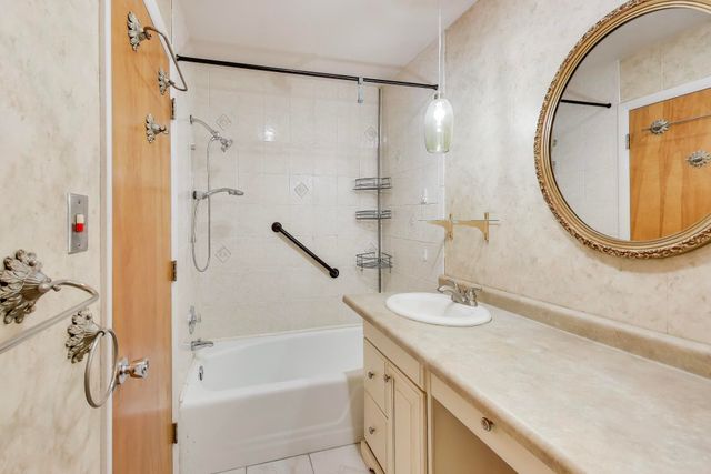 2104 Cardinal Drive, East Chicago, IN 46312