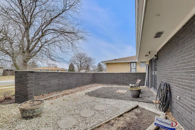 2104 Cardinal Drive, East Chicago, IN 46312