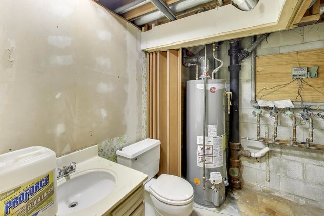 2104 Cardinal Drive, East Chicago, IN 46312