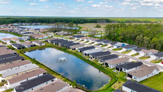 102 FAIRLAKE Circle, St. Augustine, FL 32092