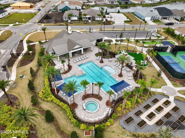 102 FAIRLAKE Circle, St. Augustine, FL 32092