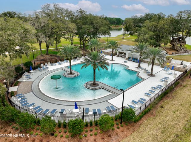 102 FAIRLAKE Circle, St. Augustine, FL 32092