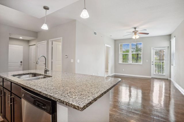 3607 High Ridge Road 207, Boynton Beach, FL 33426