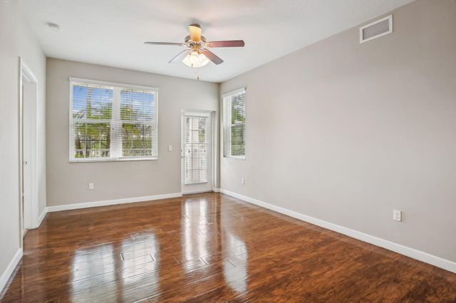 3607 High Ridge Road 207, Boynton Beach, FL 33426