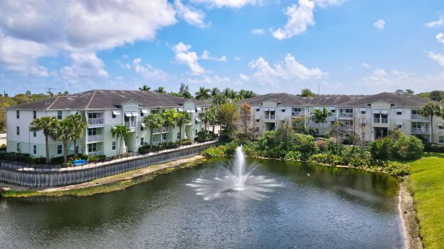 3607 High Ridge Road 207, Boynton Beach, FL 33426