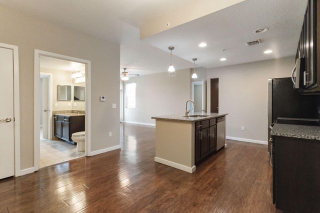 3607 High Ridge Road 207, Boynton Beach, FL 33426