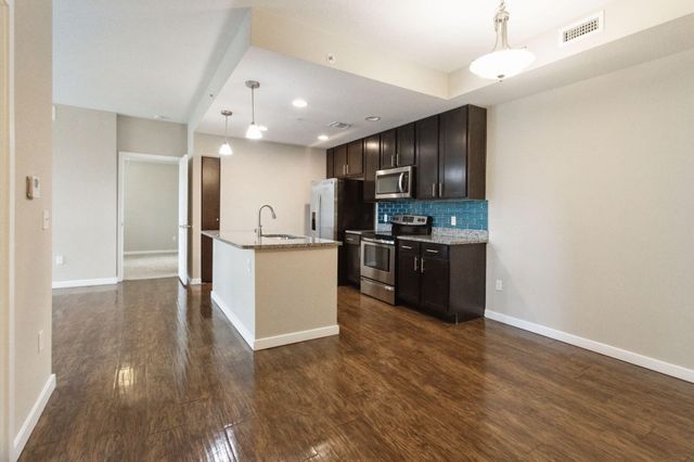 3607 High Ridge Road 207, Boynton Beach, FL 33426