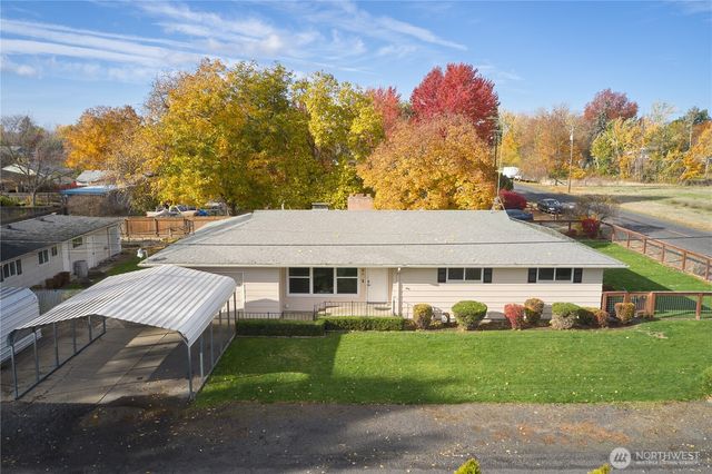 704 Gladys Street, Walla Walla, WA 99362