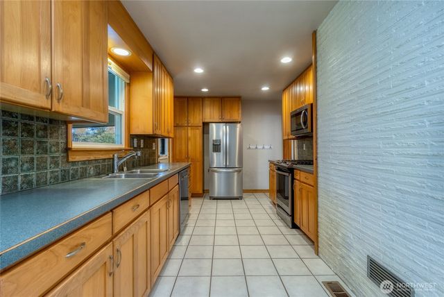 704 Gladys Street, Walla Walla, WA 99362