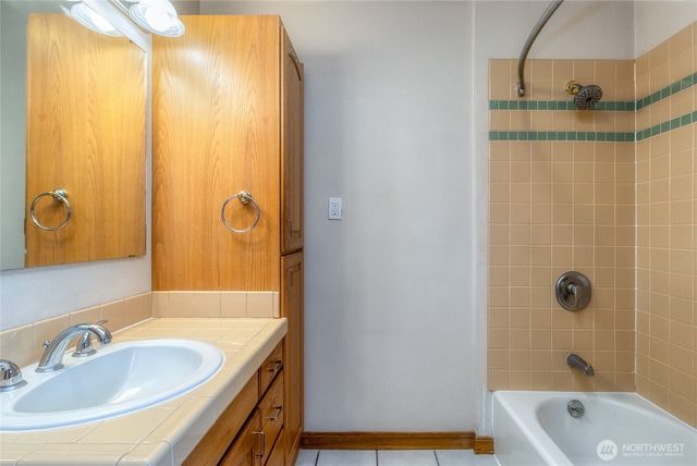 704 Gladys Street, Walla Walla, WA 99362