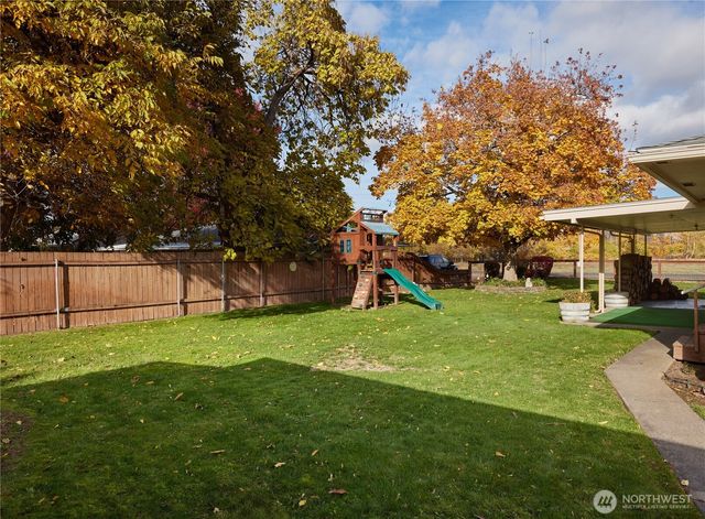 704 Gladys Street, Walla Walla, WA 99362